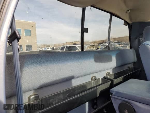 1995 Dodge 2500 с VIN 1B7KF26CXSS250602, выставлен на аукционе Copart как лот 87487014 с пробегом 272 183 миль миль и Списание • Salvage title. История ставок и продаж доступна на DreamBid. Изображение 10.