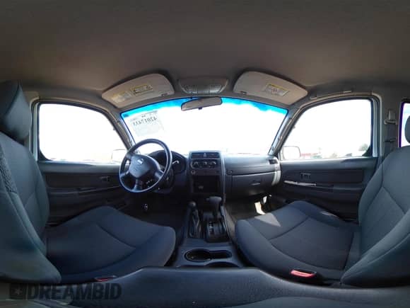 2003 Nissan Frontier XE z VIN 1N6ED29Y83C427148, wystawiony jako IAAI lot #42017433 z przebiegiem 188 114 mil mil oraz . Historia ofert i sprzedaży dostępna na DreamBid. Obrazek 18.