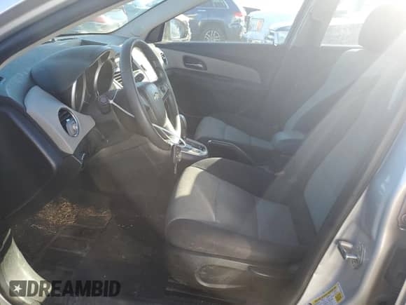 2013 Chevrolet Cruze LS с VIN 1G1PA5SH8D7133767, выставлен на аукционе Copart как лот 82203205 с пробегом 198 468 миль миль и Списание • Salvage title. История ставок и продаж доступна на DreamBid. Изображение 7.