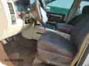 2018 Ram 1500 Harvest z VIN 1C6RR7LT5JS138173, wystawiony jako Copart lot #66357394 z przebiegiem 106 497 mil mil oraz Szkoda całkowita • Salvage title. Historia ofert i sprzedaży dostępna na DreamBid. Obrazek 7.