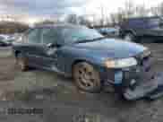 2007 Volvo S60 2.5L Turbo с VIN YV1RH592472623955, выставлен на аукционе Copart как лот 82886134 с пробегом 215 204 миль миль и Списание • Salvage title. История ставок и продаж доступна на DreamBid. Изображение 4.
