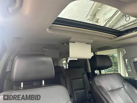 2016 Chevrolet Suburban LTZ с VIN 1GNSKJKC0GR282766, выставлен на аукционе IAAI как лот 42521561 с пробегом 185 584 миль миль и . История ставок и продаж доступна на DreamBid. Изображение 6.