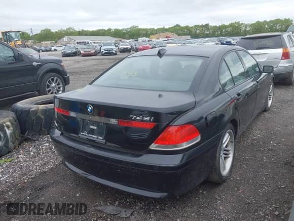 2003 BMW 7 Series 745i с VIN WBAGL63493DP65399, выставлен на аукционе IAAI как лот 42320284 с пробегом Не указан миль и . История ставок и продаж доступна на DreamBid. Изображение 4.