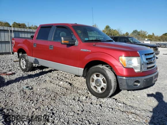 2010 Ford F-150 XL z VIN 1FTEW1C85AFA11473, wystawiony jako Copart lot #82492925 z przebiegiem 122 398 mil mil oraz Szkoda całkowita • Salvage title. Historia ofert i sprzedaży dostępna na DreamBid. Obrazek 4.