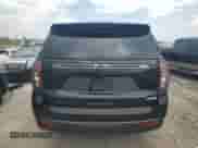 2021 Chevrolet Tahoe Z71 z VIN 1GNSKPKD0MR168032, wystawiony jako Copart lot #69016205 z przebiegiem 77 338 mil mil oraz Szkoda całkowita • Salvage title. Historia ofert i sprzedaży dostępna na DreamBid. Obrazek 6.