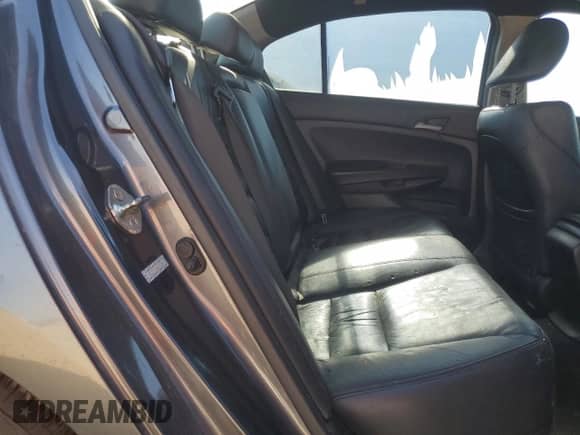 2011 Honda Accord SE z VIN 1HGCP2F60BA093097, wystawiony jako Copart lot #86628685 z przebiegiem Nie podano mil oraz Szkoda całkowita • Salvage title. Historia ofert i sprzedaży dostępna na DreamBid. Obrazek 10.