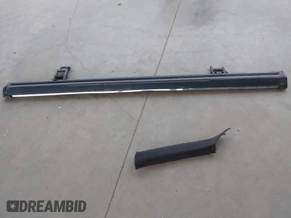 2020 Cadillac Escalade ESV Platinum with VIN 1GYS4KKJ1LR239730, listed as a IAAI auction lot 42249671 with 75,462 mi miles and . Bid and sale history available at DreamBid. Image 12.