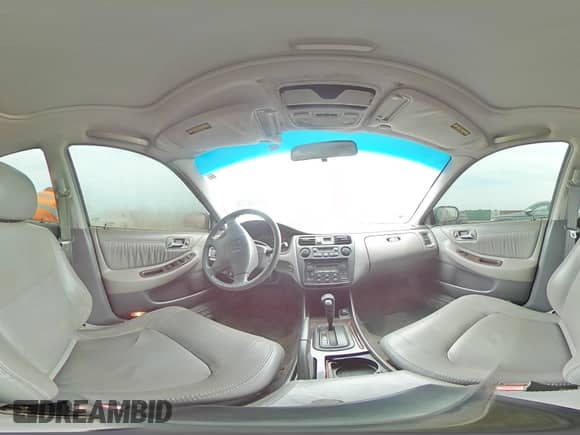 1998 Honda Accord EX with VIN 1HGCG165XWA032203, listed as a Copart auction lot 60236725 with 141,292 mi miles and Salvage title. Bid and sale history available at DreamBid. Image 14.