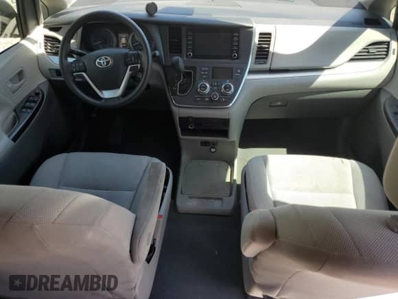 2019 Toyota Sienna L with VIN 5TDZZ3DC1KS991616, listed as a Copart auction lot 52879285 with Not provided miles and Salvage title. Bid and sale history available at DreamBid. Image 8.