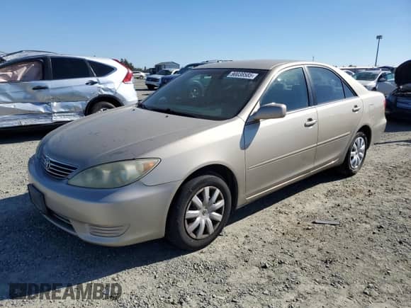 2005 Toyota Camry STD с VIN 4T1BE32K45U569374, выставлен на аукционе Copart как лот 90038585 с пробегом 201 286 миль миль и Чистый • Clean title. История ставок и продаж доступна на DreamBid. Изображение 1.
