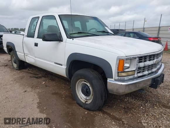 1998 Chevrolet Silverado 2500 с VIN 1GCGK29R2WE162374, выставлен на аукционе IAAI как лот 41931748 с пробегом 104 600 миль миль и . История ставок и продаж доступна на DreamBid. Изображение 1.
