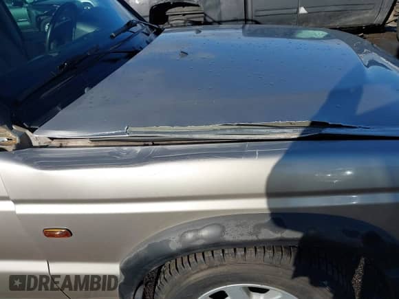 2003 Land Rover Discovery with VIN SALTL164X3A811039, listed as a IAAI auction lot 41142227 with Not provided miles and . Bid and sale history available at DreamBid. Image 6.