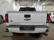 2015 Chevrolet Silverado 3500HD LTZ с VIN 1GC4K0E80FF599384, выставлен на аукционе Copart как лот 76975984 с пробегом 73 351 миль миль и Списание • Salvage title. История ставок и продаж доступна на DreamBid. Изображение 6.