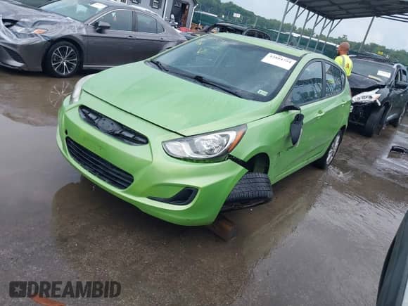 2013 Hyundai Accent SE с VIN KMHCU5AE1DU092402, выставлен на аукционе IAAI как лот 42884754 с пробегом 139 926 миль миль и . История ставок и продаж доступна на DreamBid. Изображение 2.