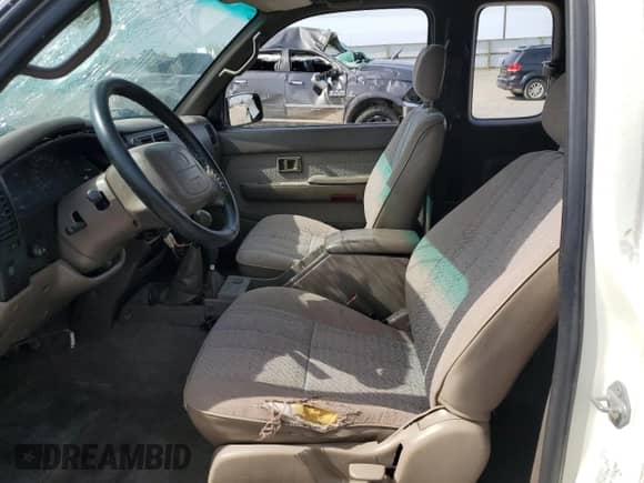 1997 Toyota Tacoma z VIN 4TAWN72N4VZ239482, wystawiony jako Copart lot #56564145 z przebiegiem 151 318 mil mil oraz Szkoda całkowita • Salvage title. Historia ofert i sprzedaży dostępna na DreamBid. Obrazek 7.