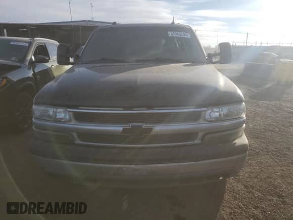 2004 Chevrolet Suburban LT with VIN 3GNGK26G34G215650, listed as a Copart auction lot 84546294 with Not provided miles and Salvage title. Bid and sale history available at DreamBid. Image 5.