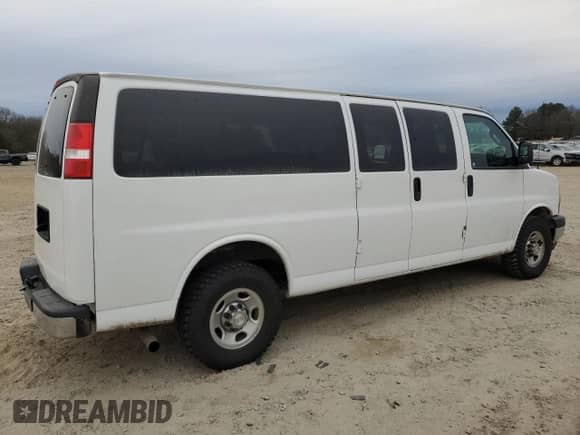 2020 Chevrolet Express Passenger LT с VIN 1GAZGPFG5L1169356, выставлен на аукционе Copart как лот 44124655 с пробегом 33 599 миль миль и Списание • Salvage title. История ставок и продаж доступна на DreamBid. Изображение 3.