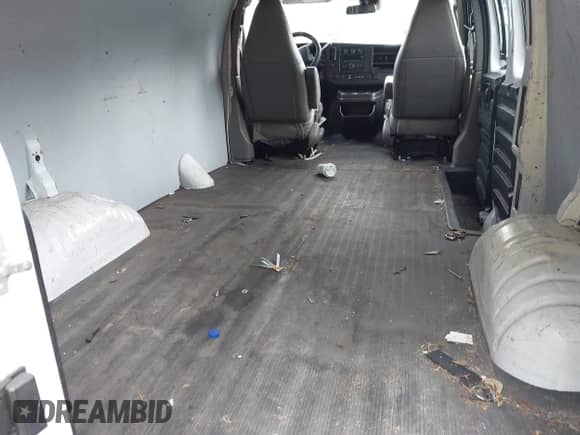 2021 Chevrolet Express Cargo with VIN 1GCWGAFP6M1227158, listed as a IAAI auction lot 43081545 with 131,203 mi miles and . Bid and sale history available at DreamBid. Image 8.