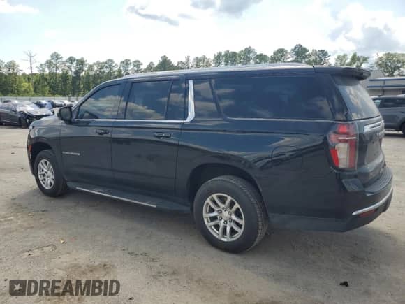 2022 Chevrolet Suburban LT z VIN 1GNSCCKD7NR190939, wystawiony jako Copart lot #62860575 z przebiegiem 82 609 mil mil oraz Czysty tytuł • Clean title. Historia ofert i sprzedaży dostępna na DreamBid. Obrazek 2.