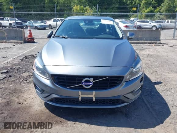 2017 Volvo S60 Dynamic с VIN YV126MFLXH2428457, выставлен на аукционе IAAI как лот 43109708 с пробегом 130 474 миль миль и . История ставок и продаж доступна на DreamBid. Изображение 12.