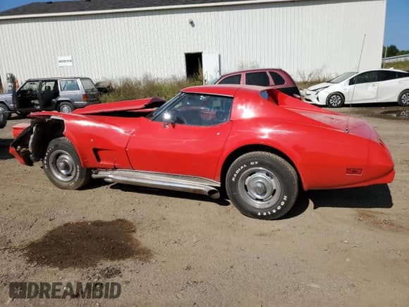 1977 Chevrolet Corvette с VIN 1Z37X7S402148, выставлен на аукционе Copart как лот 68337494 с пробегом 54 066 миль миль и Чистый • Clean title. История ставок и продаж доступна на DreamBid. Изображение 2.