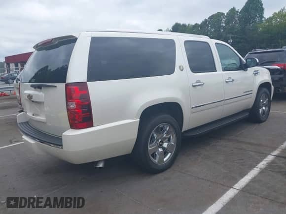 2010 Chevrolet Suburban LTZ с VIN 1GNUKKE37AR248793, выставлен на аукционе IAAI как лот 43039174 с пробегом 246 519 миль миль и . История ставок и продаж доступна на DreamBid. Изображение 4.