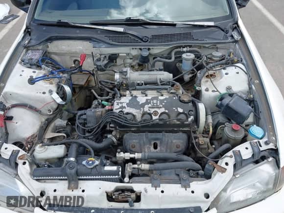 1993 Honda Civic z VIN 1HGEJ1161PL052453, wystawiony jako IAAI lot #41915593 z przebiegiem 298 387 mil mil oraz . Historia ofert i sprzedaży dostępna na DreamBid. Obrazek 10.