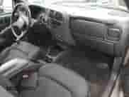 2003 Chevrolet S-10 LS с VIN 1GCDT19X738273702, выставлен на аукционе Copart как лот 53131475 с пробегом 77 843 миль миль и Чистый • Clean title. История ставок и продаж доступна на DreamBid. Изображение 8.