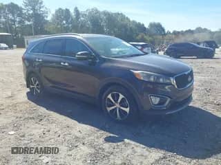 2016 Kia Sorento EX z VIN 5XYPH4A52GG047138, wystawiony jako IAAI lot #43525636 z przebiegiem 222 961 mil mil oraz . Historia ofert i sprzedaży dostępna na DreamBid. Obrazek 1.