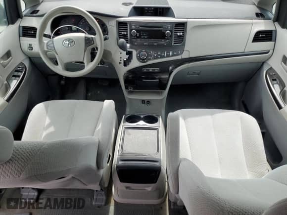 2014 Toyota Sienna LE AAS with VIN 5TDKK3DC7ES444005, listed as a Copart auction lot 86101715 with 115,208 mi miles and Salvage title. Bid and sale history available at DreamBid. Image 8.