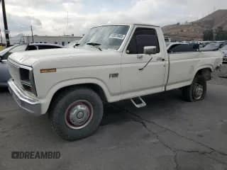 1986 Ford F-250 with VIN 1FTHF25LXGPB85112, listed as a Copart auction lot 43078405 with 81,418 mi miles and Salvage title. Bid and sale history available at DreamBid. Image 1.