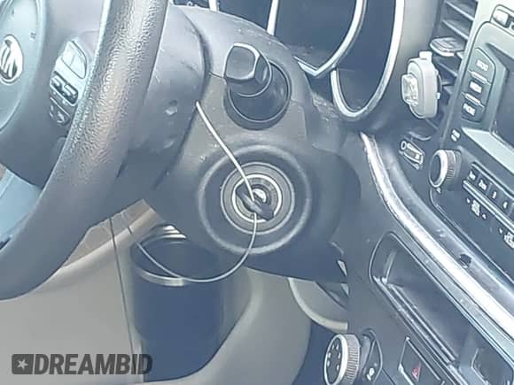 2015 Kia Optima LX с VIN 5XXGM4A77FG463475, выставлен на аукционе IAAI как лот 43227637 с пробегом 201 397 миль миль и . История ставок и продаж доступна на DreamBid. Изображение 11.