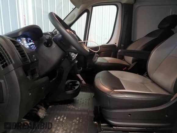 2023 Ram ProMaster Cargo с VIN 3C6LRVDG7PE588382, выставлен на аукционе Copart как лот 70963625 с пробегом 72 195 миль миль и Чистый • Clean title. История ставок и продаж доступна на DreamBid. Изображение 7.