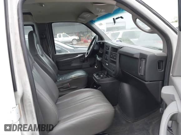 2008 Chevrolet Express Cargo с VIN 1GCFG154481177504, выставлен на аукционе IAAI как лот 41891839 с пробегом 216 391 миль миль и . История ставок и продаж доступна на DreamBid. Изображение 5.
