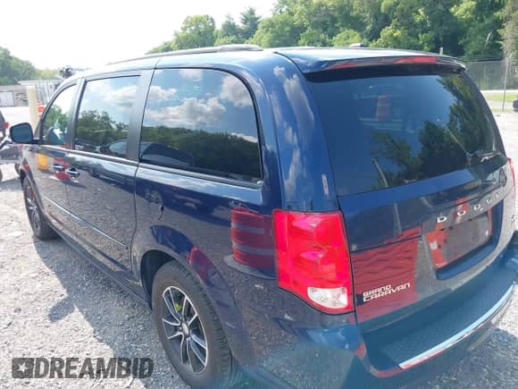 2017 Dodge Grand Caravan GT with VIN 2C4RDGEG9HR813011, listed as a IAAI auction lot 42875494 with 163,726 mi miles and . Bid and sale history available at DreamBid. Image 3.