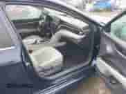 2021 Toyota Camry SE Nightshade z VIN 4T1G11AK8MU585082, wystawiony jako IAAI lot #43245347 z przebiegiem 88 301 mil mil oraz . Historia ofert i sprzedaży dostępna na DreamBid. Obrazek 5.