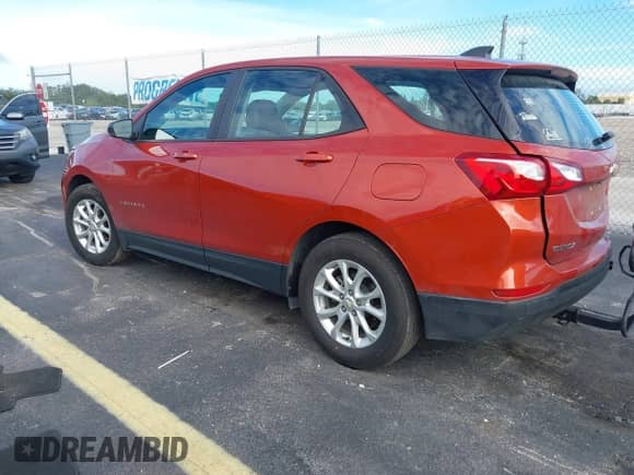 2020 Chevrolet Equinox LS z VIN 2GNAXHEV8L6108078, wystawiony jako IAAI lot #43205470 z przebiegiem 71 547 mil mil oraz . Historia ofert i sprzedaży dostępna na DreamBid. Obrazek 3.