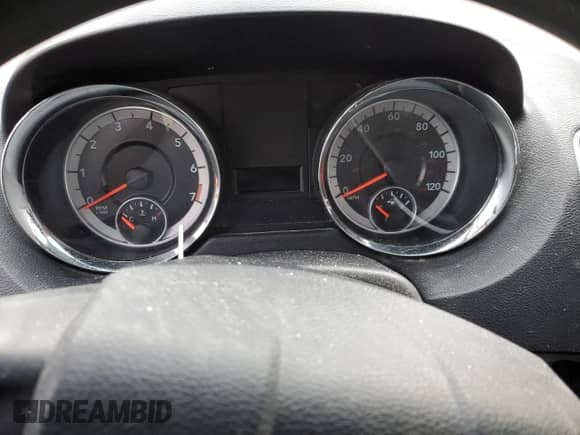 2014 Dodge Grand Caravan SXT with VIN 2C4RDGBG1ER284167, listed as a Copart auction lot 42567115 with Not provided miles and Clean title. Bid and sale history available at DreamBid. Image 9.