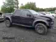 2013 Ford F-150 SVT Raptor z VIN 1FTFW1R68DFC91565, wystawiony jako Copart lot #69849905 z przebiegiem 58 871 mil mil oraz Szkoda całkowita • Salvage title. Historia ofert i sprzedaży dostępna na DreamBid. Obrazek 4.