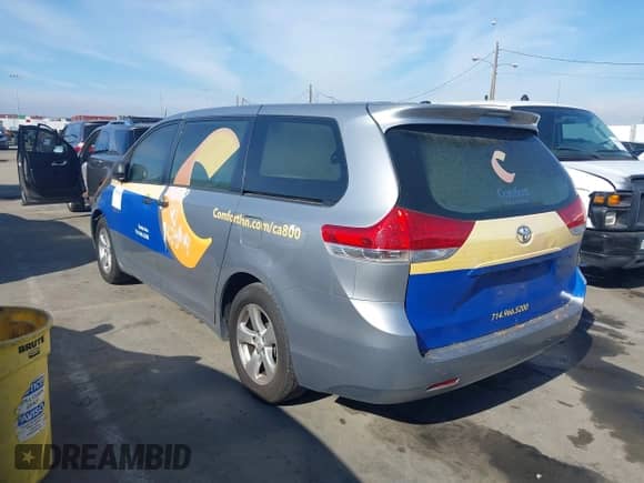 2014 Toyota Sienna L with VIN 5TDZK3DC7ES444956, listed as a IAAI auction lot 41492762 with Not provided miles and . Bid and sale history available at DreamBid. Image 3.