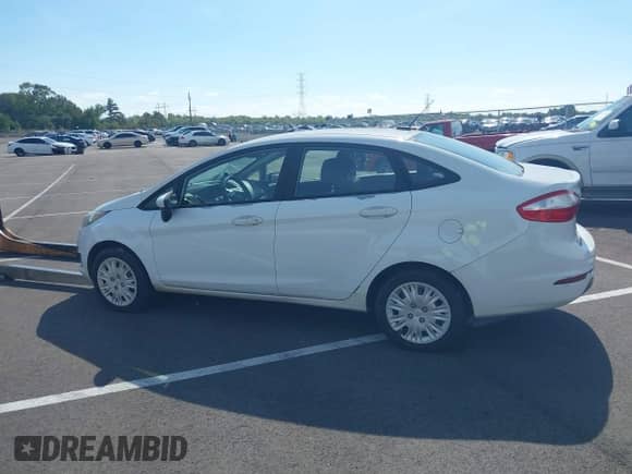 2017 Ford Fiesta S with VIN 3FADP4AJ7HM146003, listed as a IAAI auction lot 43391162 with 183,725 mi miles and . Bid and sale history available at DreamBid. Image 13.