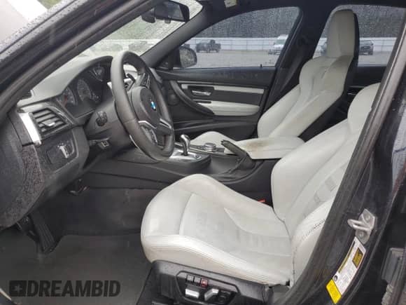 2016 BMW M3 с VIN WBS8M9C52G5D30136, выставлен на аукционе Copart как лот 68419705 с пробегом Не указан миль и Чистый • Clean title. История ставок и продаж доступна на DreamBid. Изображение 7.