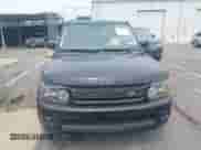 2013 Land Rover Range Rover Sport HSE Lux z VIN SALSK2D45DA770330, wystawiony jako IAAI lot #42925359 z przebiegiem 137 007 mil mil oraz . Historia ofert i sprzedaży dostępna na DreamBid. Obrazek 12.