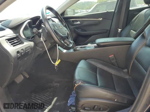 2018 Chevrolet Impala Premier z VIN 2G1125S35J9173466, wystawiony jako Copart lot #72016435 z przebiegiem 221 439 mil mil oraz Szkoda całkowita • Salvage title. Historia ofert i sprzedaży dostępna na DreamBid. Obrazek 7.