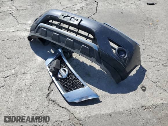 2013 Nissan Pathfinder Platinum with VIN 5N1AR2MN0DC685757, listed as a Copart auction lot 83987945 with 223,695 mi miles and Salvage title. Bid and sale history available at DreamBid. Image 13.