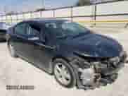 2015 Chevrolet Volt z VIN 1G1RA6E40FU107157, wystawiony jako Copart lot #68286173 z przebiegiem 92 476 mil mil oraz . Historia ofert i sprzedaży dostępna na DreamBid. Obrazek 4.