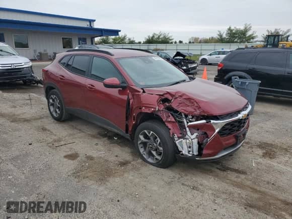 2024 Chevrolet Trax LT with VIN KL77LHE20RC145109, listed as a Copart auction lot 85723605 with 21,471 mi miles and Salvage title. Bid and sale history available at DreamBid. Image 4.