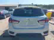 2021 Mitsubishi Outlander ES z VIN JA4ARUAU7MU003537, wystawiony jako IAAI lot #43092424 z przebiegiem 49 791 mil mil oraz . Historia ofert i sprzedaży dostępna na DreamBid. Obrazek 16.