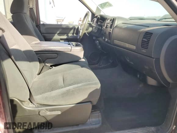 2008 Chevrolet Silverado 1500 2LT z VIN 2GCEK133581235070, wystawiony jako Copart lot #80356675 z przebiegiem 162 087 mil mil oraz Szkoda całkowita • Salvage title. Historia ofert i sprzedaży dostępna na DreamBid. Obrazek 7.