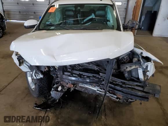 2014 Chevrolet Tahoe LT z VIN 1GNSKBE02ER140441, wystawiony jako Copart lot #70023515 z przebiegiem Nie podano mil oraz Nie do naprawy • Non repairable. Historia ofert i sprzedaży dostępna na DreamBid. Obrazek 12.